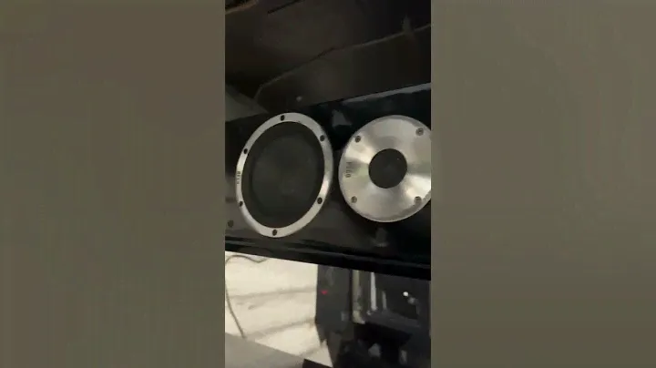 hi fi HECO Tower speaker