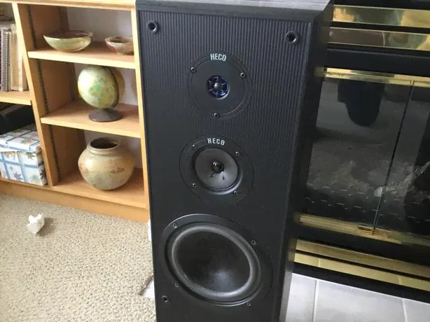 $25 · HECO SPIRIT 200 SPEAKER SYSTEM